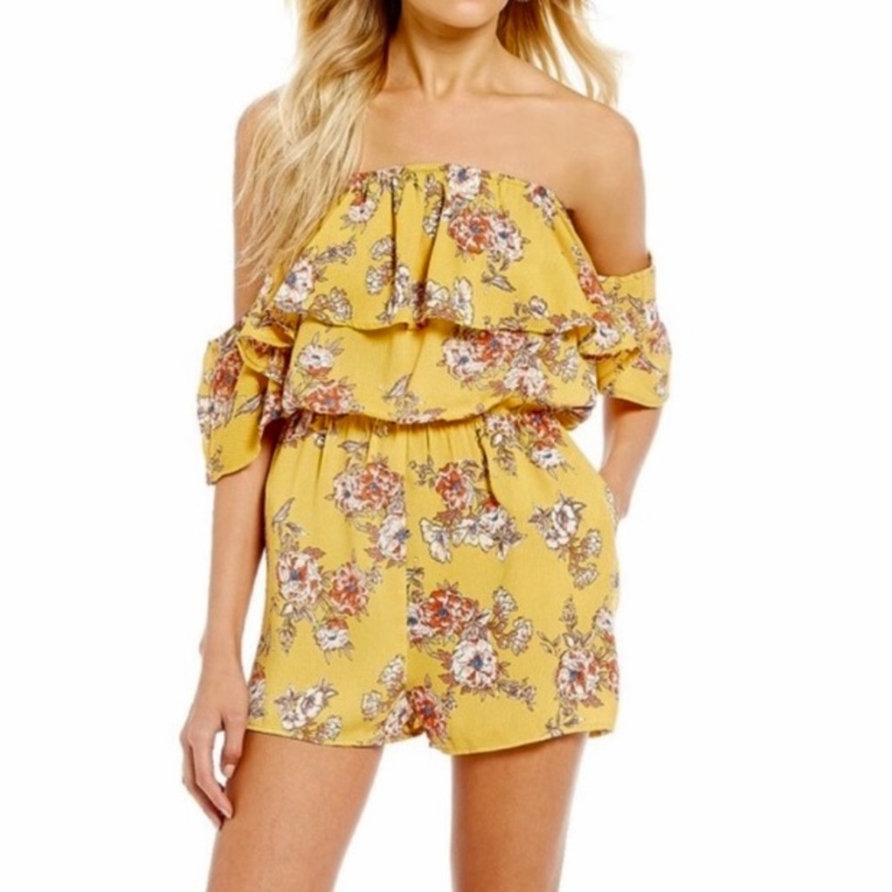 NWT Floral Boho Romper Size small